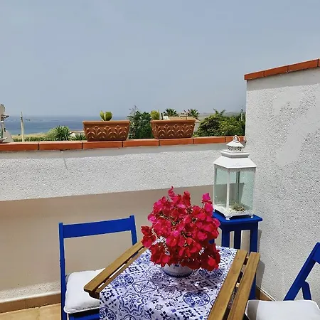 Casa Mandarino * Macari